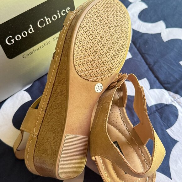 GOOD CHOICE Womens Beige Flower Beck Toe Wedge Slip On Heeled Sandal sz 9.5 - Picture 7 of 8
